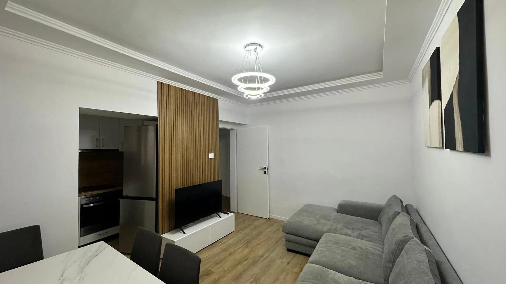 Heart Of Tirana A Cozy Home For City Explorers Arnavutluk